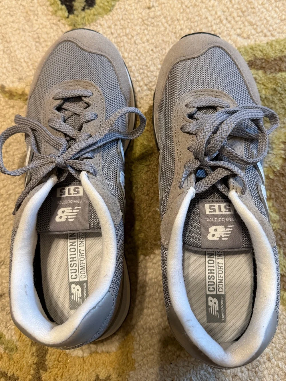 Women’s New Balance tennis shoes